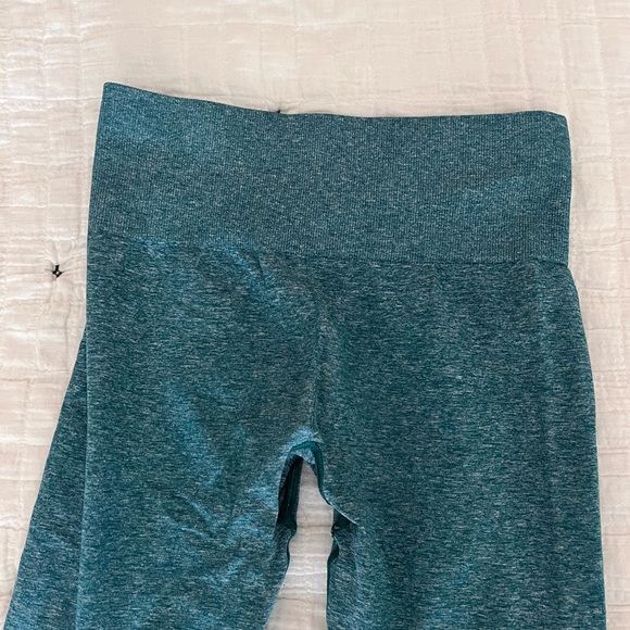 Teal Gymshark Adapt Seamless - Picture 4 of 4